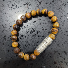 Load image into Gallery viewer, Natural Tiger&#39;s Eye Men&#39;s Bracelet on Durable Stretch Band. Made in USA.
